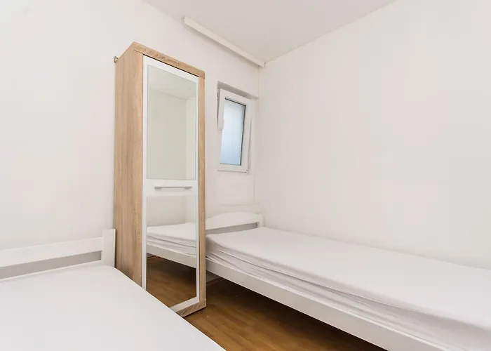 Balote Apartament *
